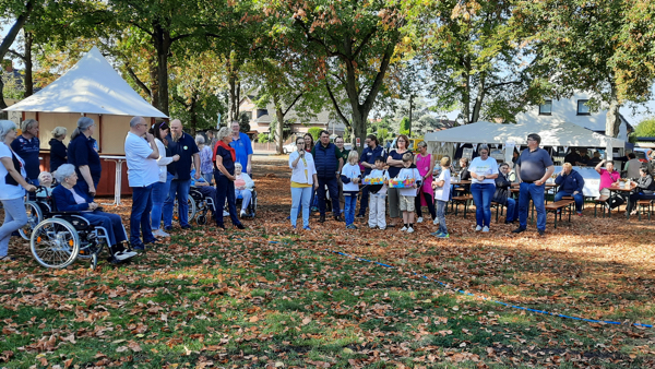 Bild vom Herbstmarkt in Meine während der Eröffnung des Marktes